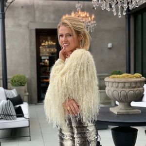 Meet your Posher, Shelby